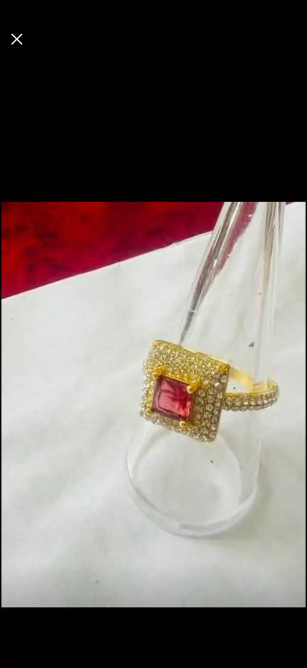 Ladies gold plated ring size 9 (clearance)