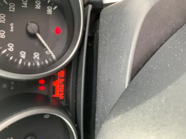 Mazda Axela Carousel 3