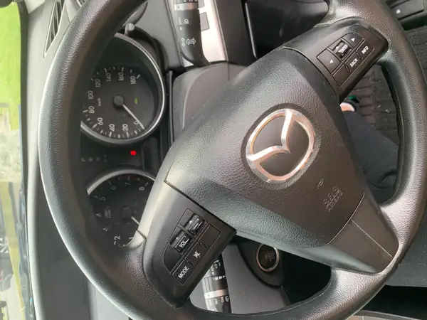 Mazda Axela Carousel 2