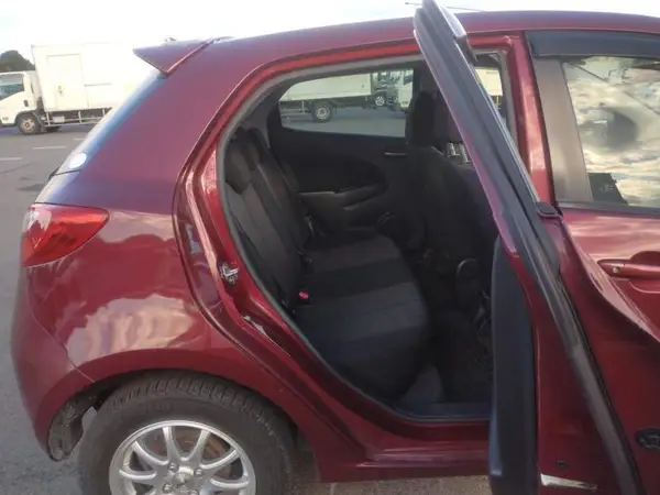 2012 Mazda Demio Carousel 2