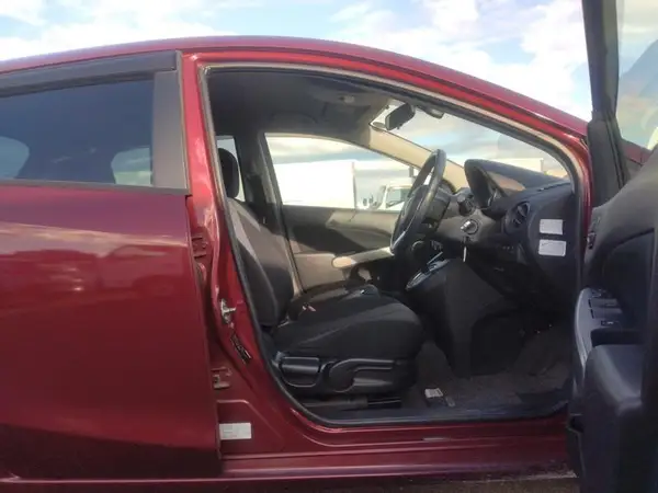 2012 Mazda Demio Carousel 3
