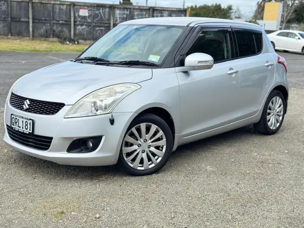 2010 Suzuki Swift Carousel 3