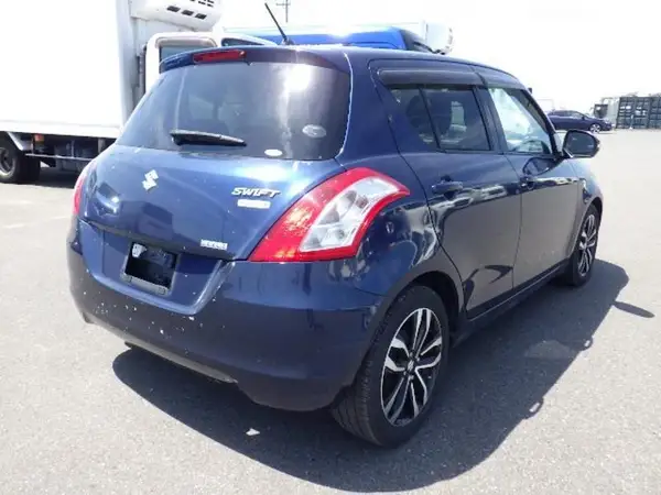 2014 Suzuki Swift Carousel 2