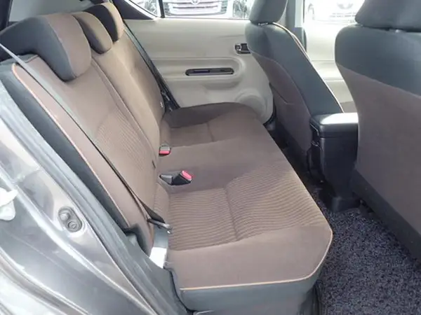 2012 Toyota Aqua Carousel 5