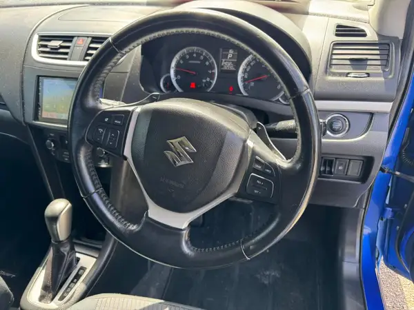 2012 Suzuki Swift Carousel 5