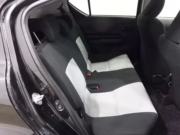 2014 Toyota Aqua Carousel 1