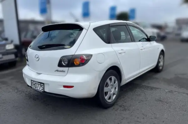2006 Mazda Axela 1.5L Carousel 2