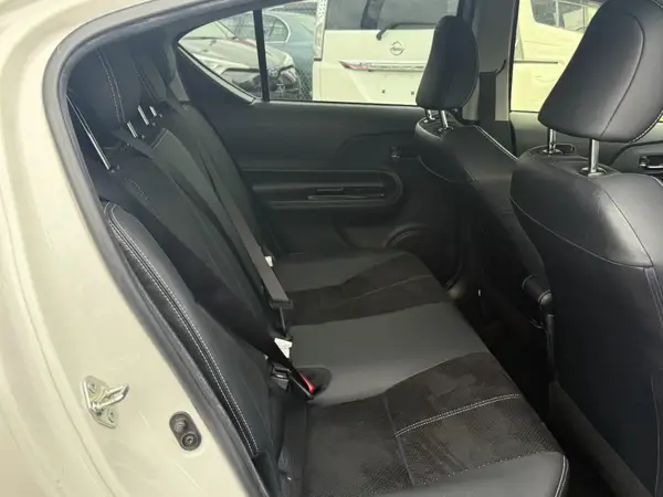 2014 Toyota Aqua Carousel 7