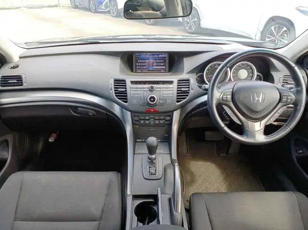 2012 Honda Accord 2.0L SOHC ｉ-VTEC Carousel 4