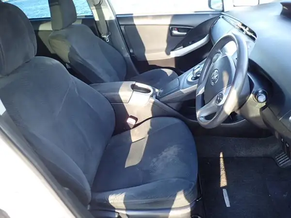 2012 Toyota Prius S Touring Saelection Carousel 4