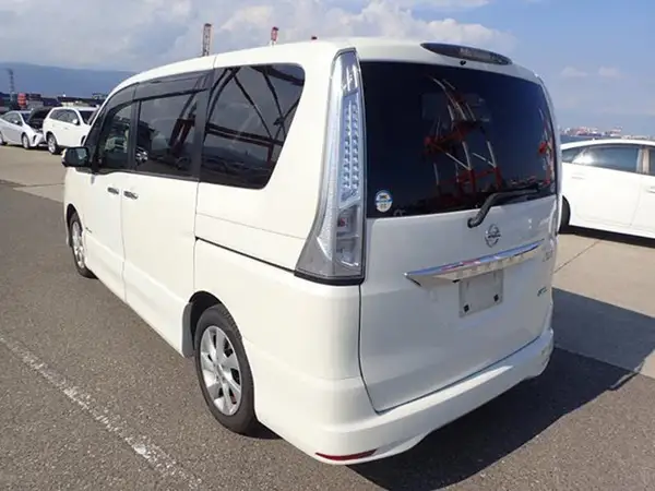 2012 Nissan Serena HighwayStar S-Hybrid Carousel 3