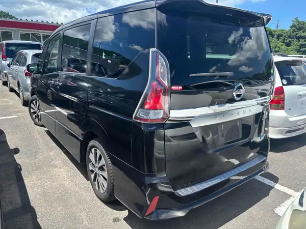 2017 Nissan Serena Carousel 5