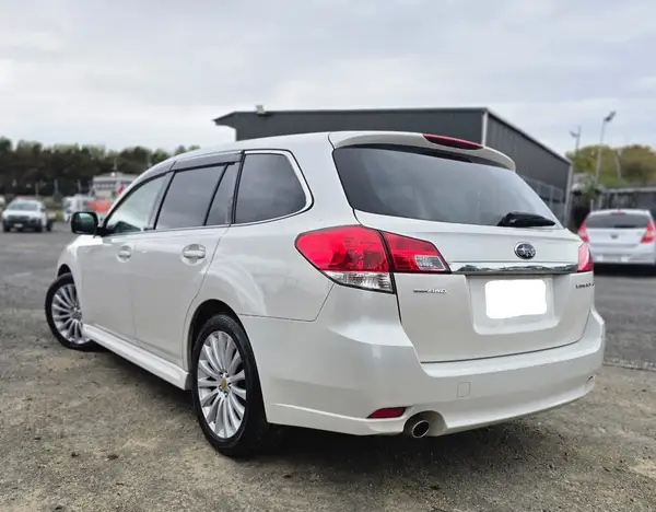 2009 Subaru Legacy Carousel 4