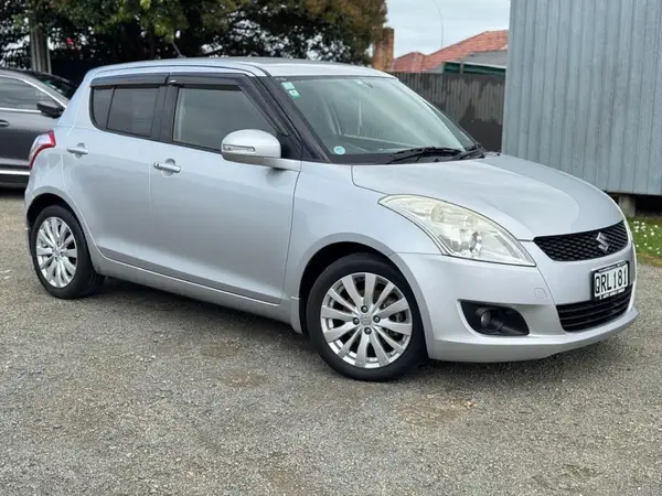 2010 Suzuki Swift Carousel 2