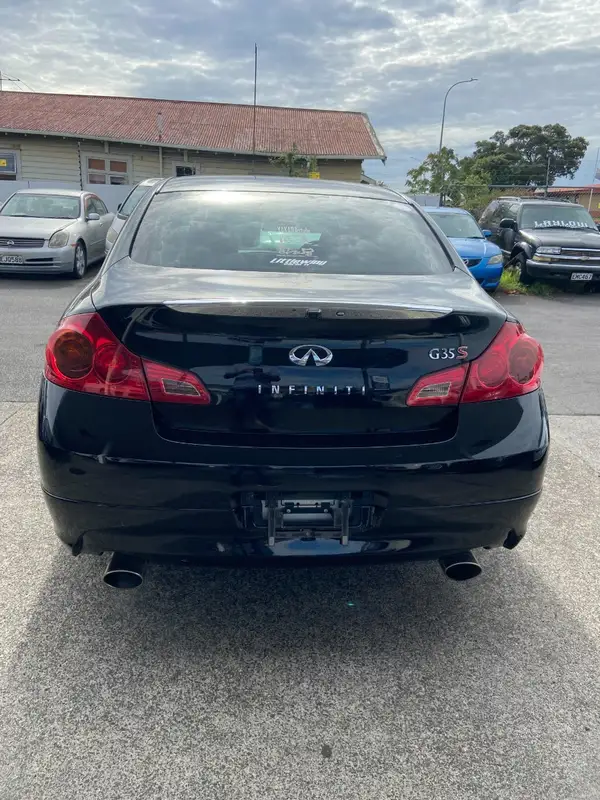 2007 Nissan Skyline Carousel 7