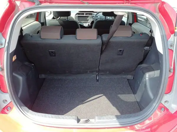 2014 Toyota Aqua Carousel 5