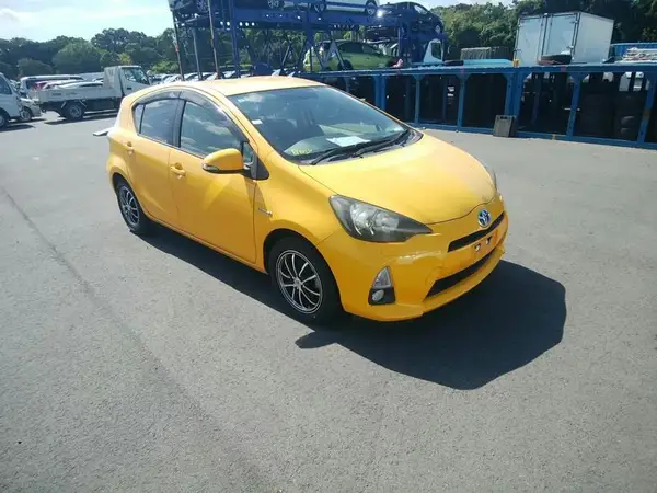 2013 Toyota Aqua
