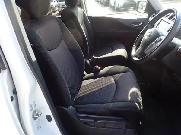 2012 Nissan Serena HighwayStar S-Hybrid Carousel 4