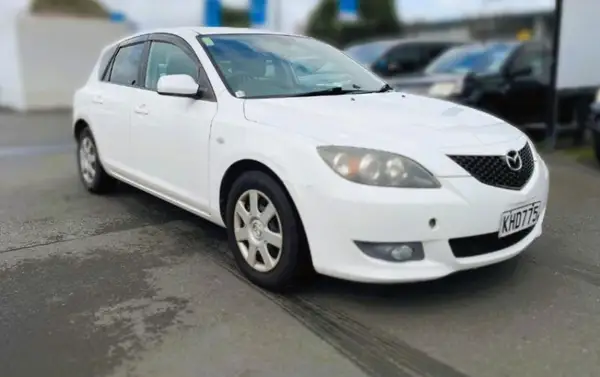 2006 Mazda Axela 1.5L Carousel 1