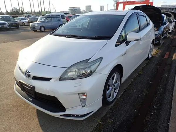 2012 Toyota Prius S Touring Saelection Carousel 1