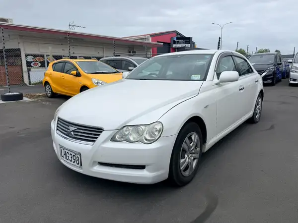 2006 Toyota Mark-X Carousel 2