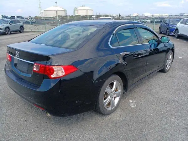 2012 Honda Accord 2.0L SOHC ｉ-VTEC Carousel 3