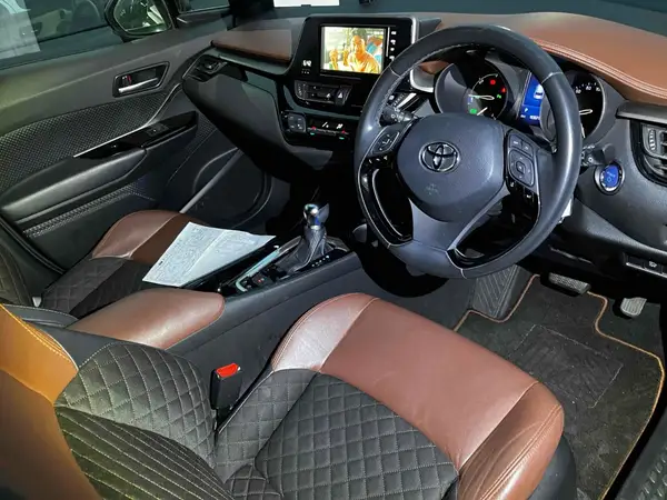 2019 Toyota C-HR G MODE BURUNO Carousel 3