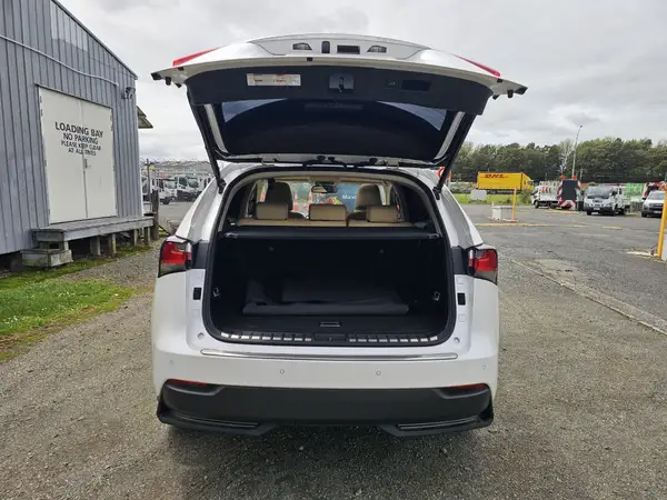 2014 Lexus NX 300 Carousel 5