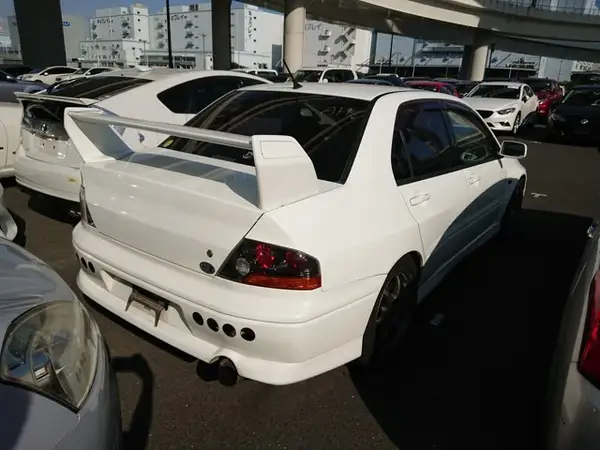 2001 Mitsubishi Lancer Carousel 3