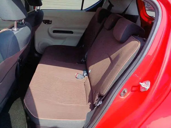 2014 Toyota Aqua Carousel 4