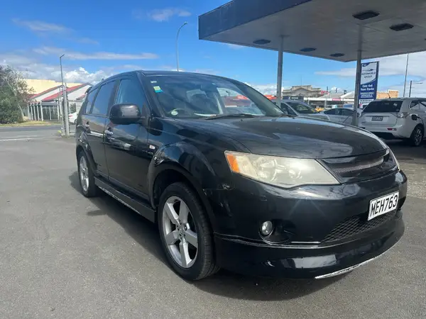 2005 Mitsubishi Outlander 7 Seater