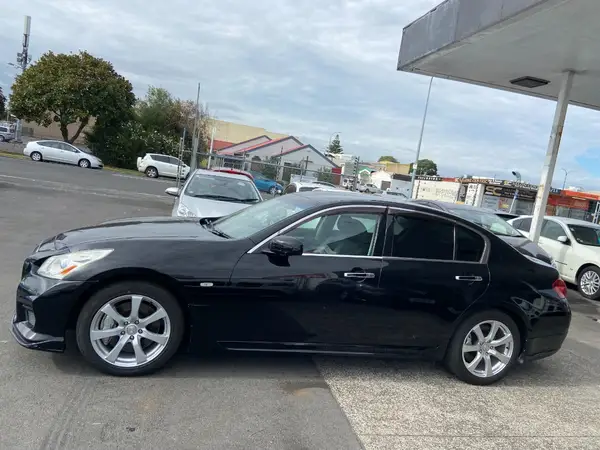 2007 Nissan Skyline Carousel 4