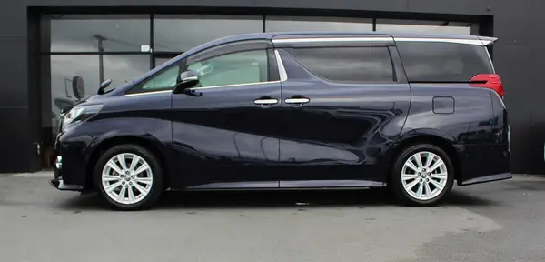 2016 Toyota Alphard 2.5S Carousel 1