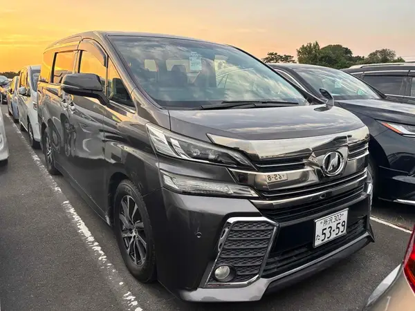2015 Toyota Vellfire 2.5Z 8SEATS
