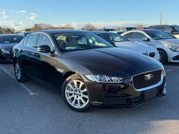 2019 Jaguar XE XE PURE