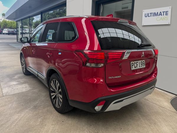 2022 Mitsubishi OUTLANDER Carousel 6