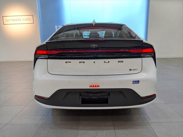 2023 Toyota Prius X Carousel 8