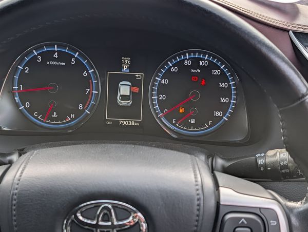 2014 Toyota Harrier Elegance Carousel 9