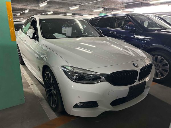 2017 BMW 320I GT