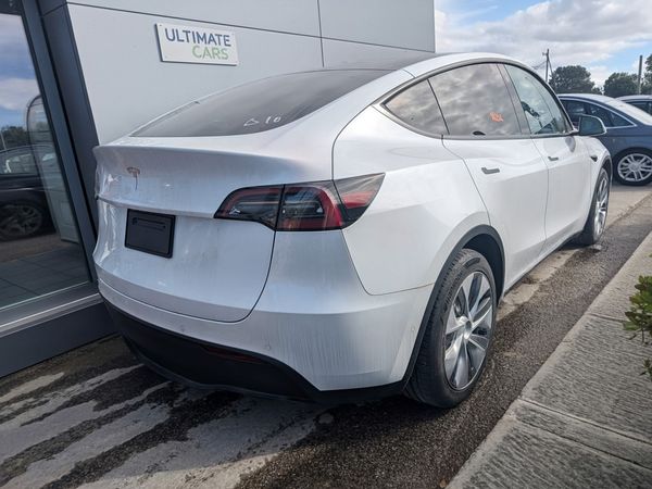 2022 TESLA Model Y Carousel 6