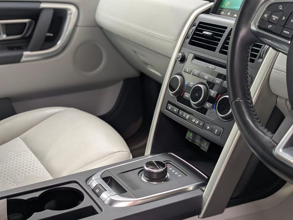 2018 Land Rover Discovery Carousel 2