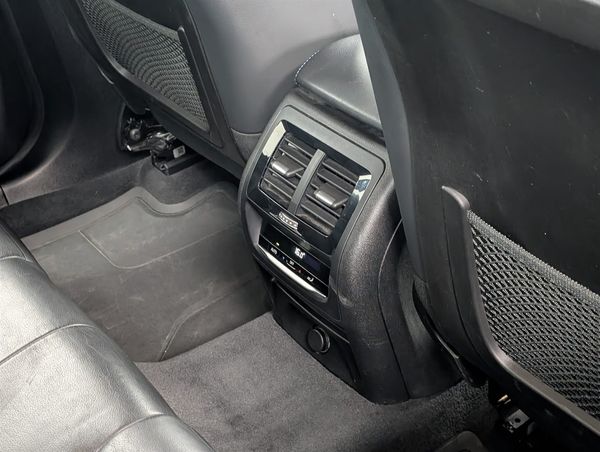 2019 BMW X3 xDrive 20 M Sport Carousel 2