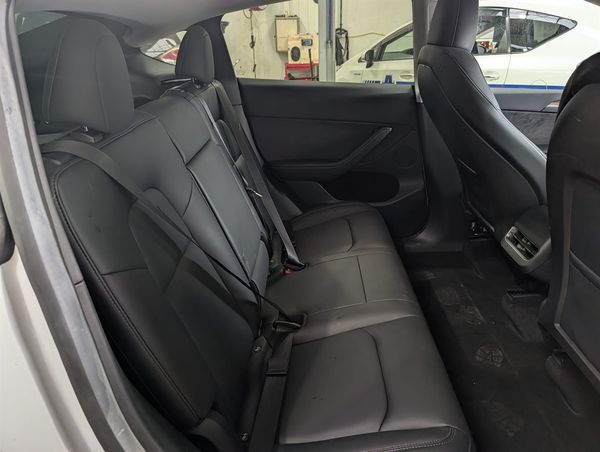 2022 TESLA Model Y Carousel 9