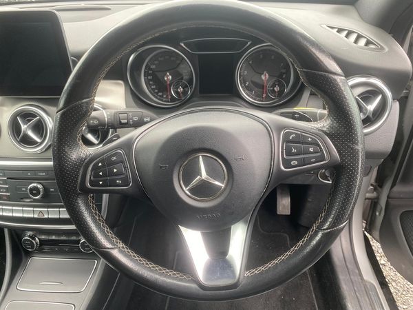 2017 Mercedes-Benz GLA220 4matic Carousel 2