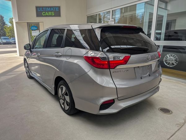 2017 Honda Shuttle Hybrid Carousel 6