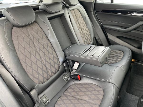 2016 BMW X1 xDrive 20i Carousel 3