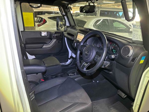 2015 Chrysler Jeep Wrangler Unlimited 4wd Carousel 2