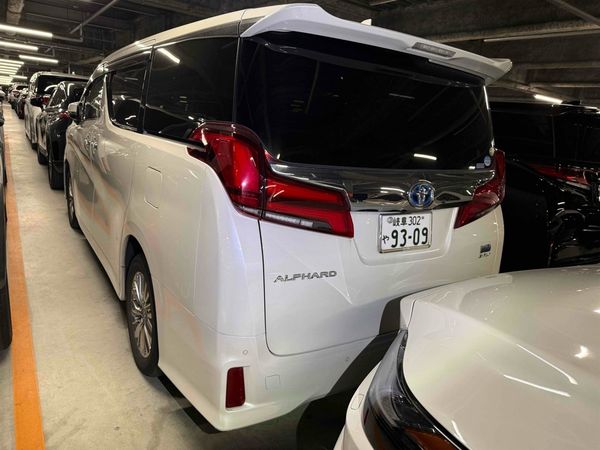 2021 Toyota Alphard HYBRID E-FOUR Carousel 1