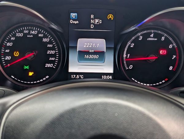 2015 Mercedes-Benz C-Class 4D C200 Carousel 1