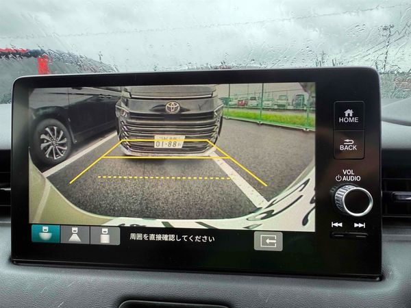 2022 Honda Vezel HEV X Carousel 3